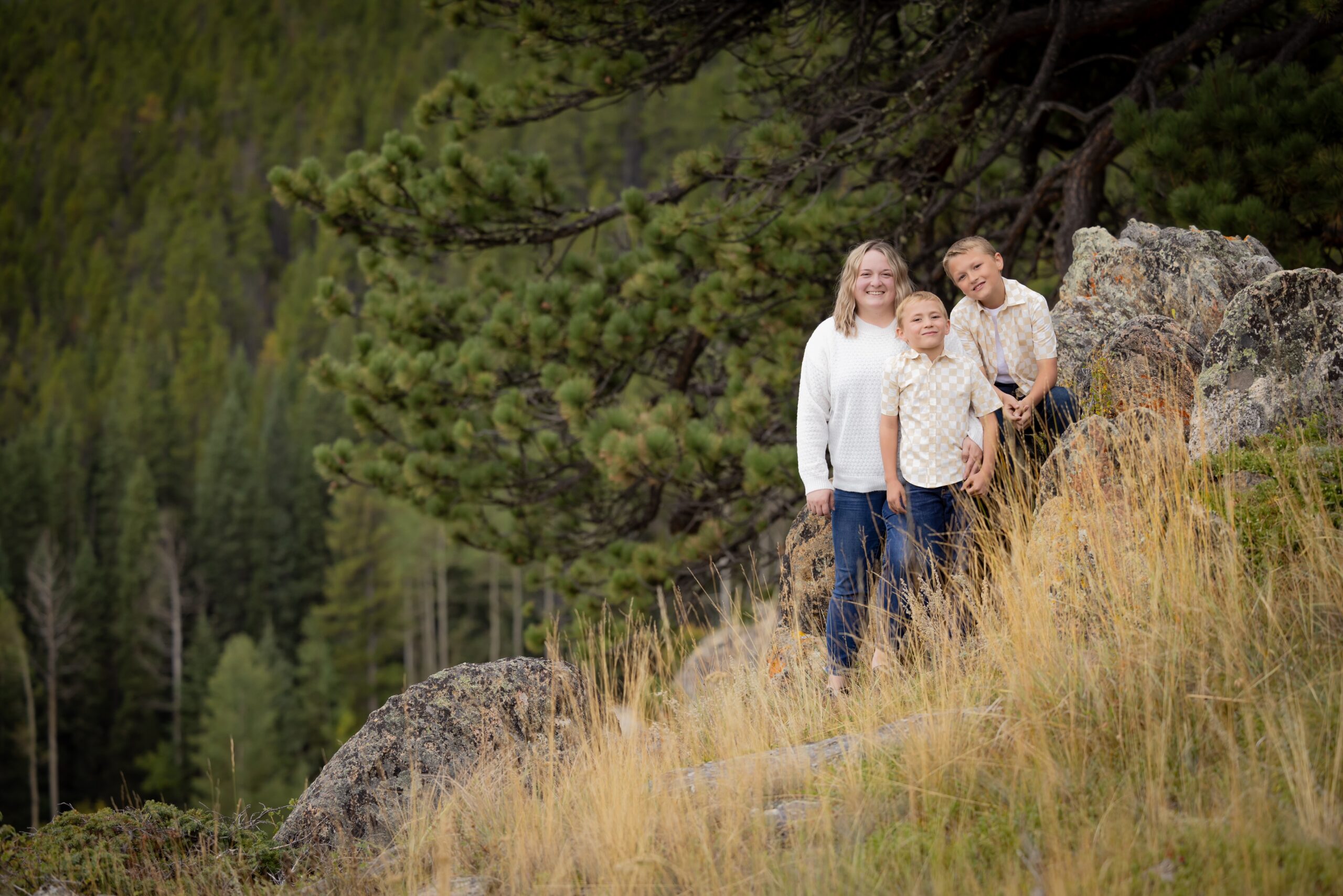 5 Helpful Tips to Prepare for Wyoming Outdoor Family Photos